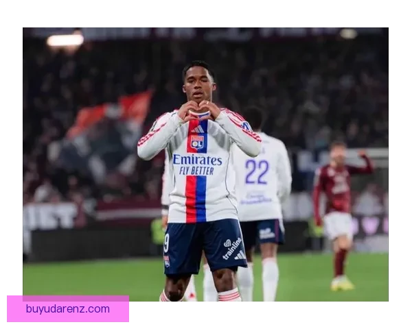 恩德里克崭露头角揭秘：巴西天才少年如何打破足球界的常规与期待